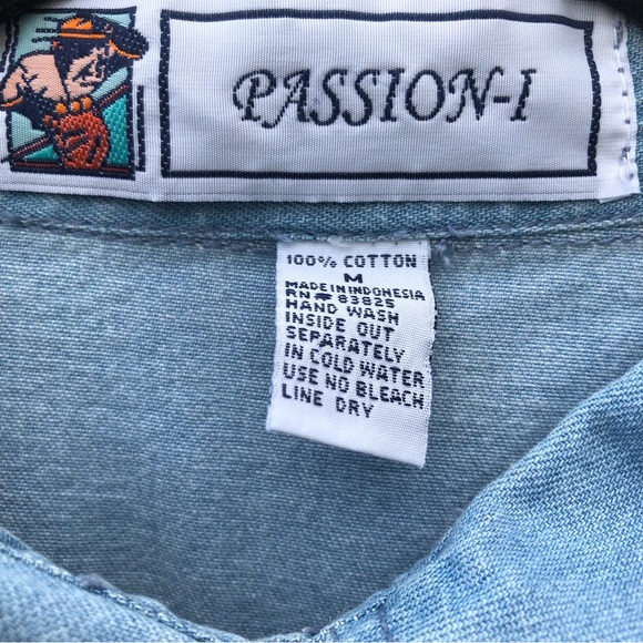 Albuquerque International Balloon Fiesta Embroidered Denim Button Shirt - Medium - Picture 5 of 15